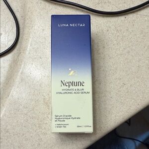 New Neptune Hyaluronic Acid Serum - Blue and White
